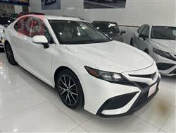 تۆیۆتا کامری